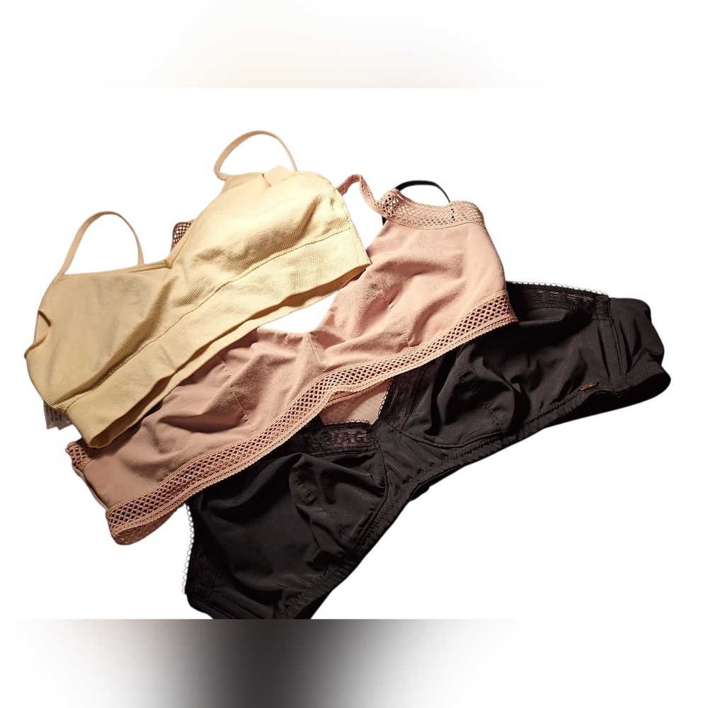 Savage X Fenty Calvin Klein Free People Bra Lot Medium Mod Bundle Comfy Casual